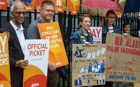 Junior doctors and consultants to strike together in England