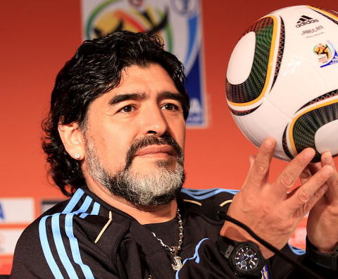 Maradona zostanie honorowym obywatelem Neapolu