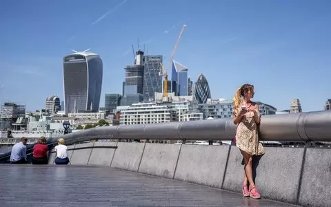 Heatwave to bring 30C-plus temperatures as schools go back