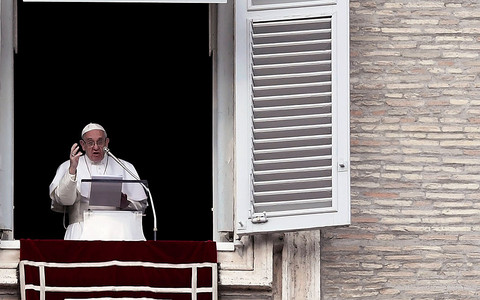 Papież Franciszek: "Jeśli się nie wierzy, nie ma sensu chodzić do kościoła"