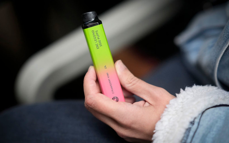 Study: 5 million disposable e-cigarettes are thrown away every week