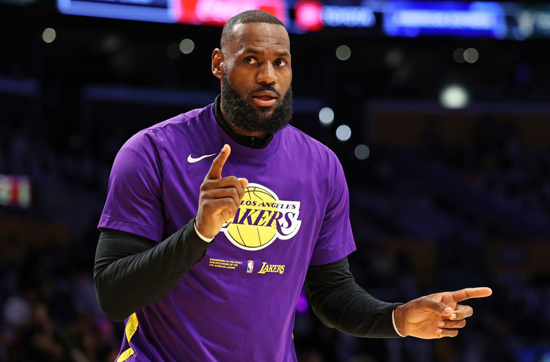 Paryż 2024: LeBron James montuje skład gwiazd na igrzyska
