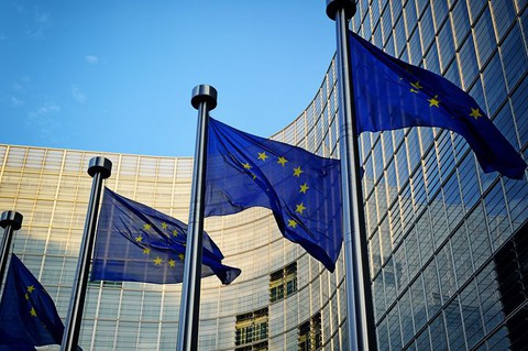 European Parliaments wants universal basic social rights in EU