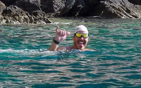 British eco campaigner swam around Ithaca island to raise money for beach cleanup