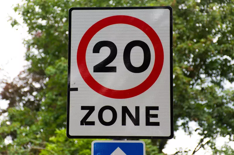 Kolejne ulice Londynu z ograniczeniem prędkości do 20 mil na godzinę