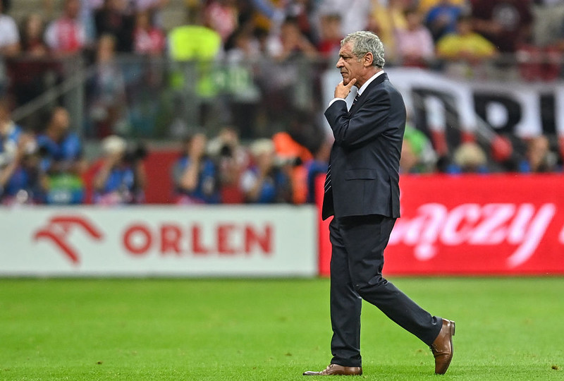 The Portuguese press comments on Santos' departure. "He ruled for a very short time due to lack of r