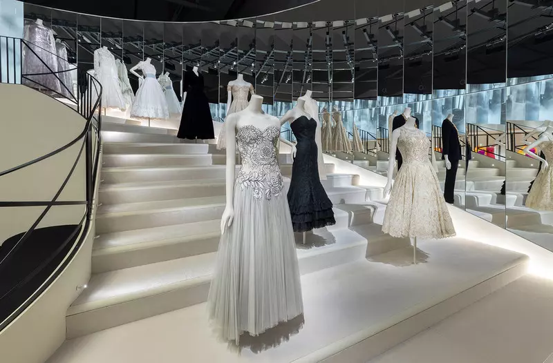 Londyńskie Muzeum Wiktorii i Alberta otwiera dużą wystawę poświęconą życiu i twórczości Coco Chanel