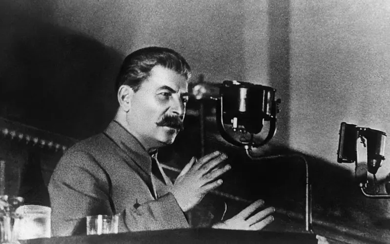 Brytyjski historyk: Stalin nienawidził Polski, dlatego wziął udział w jej rozbiorze