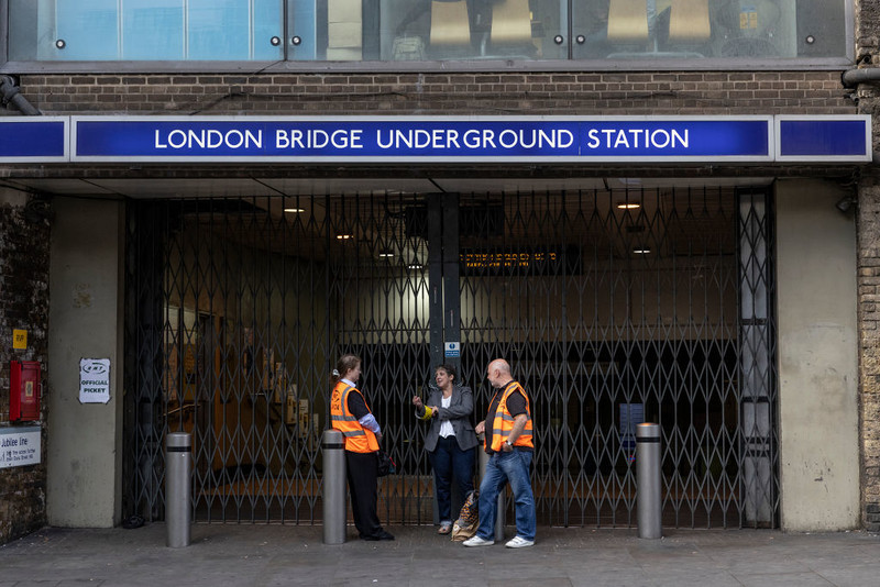 London Underground station staff to strike on 4 and 6 October