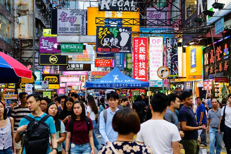 Hongkong: Po 53 latach miasto traci status lidera wolności gospodarczej przez ingerencje Pekinu