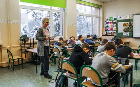 Survey: Poles want psychologists for children, changes in education and better pay for teachers
