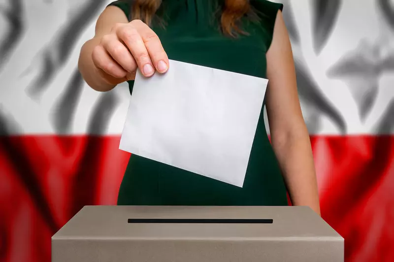 Wybory: Praca w komisjach wyborczych w UK. Kończy się termin zgłaszania kandydatów