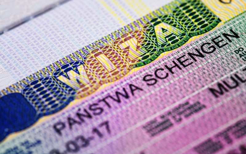 Poll: Most PiS voters do not know what to think about the visa scandal or have not heard about it
