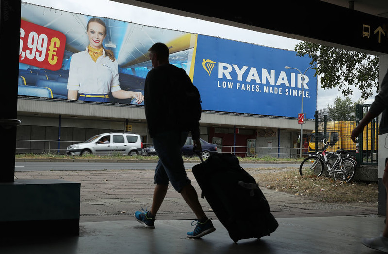 Ryanair slams idea of minimum prices for flights 