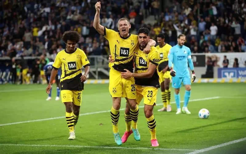 Borussia Dortmund na prowadzeniu