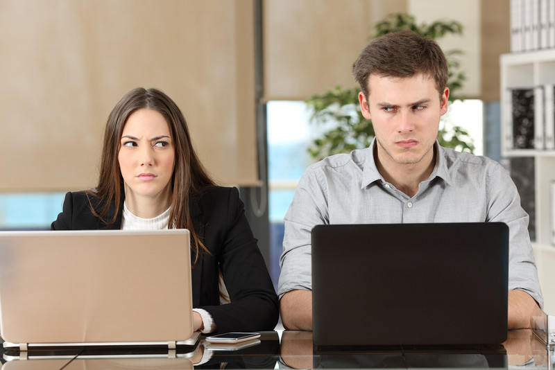 One in 10 Poles dislike their co-workers 