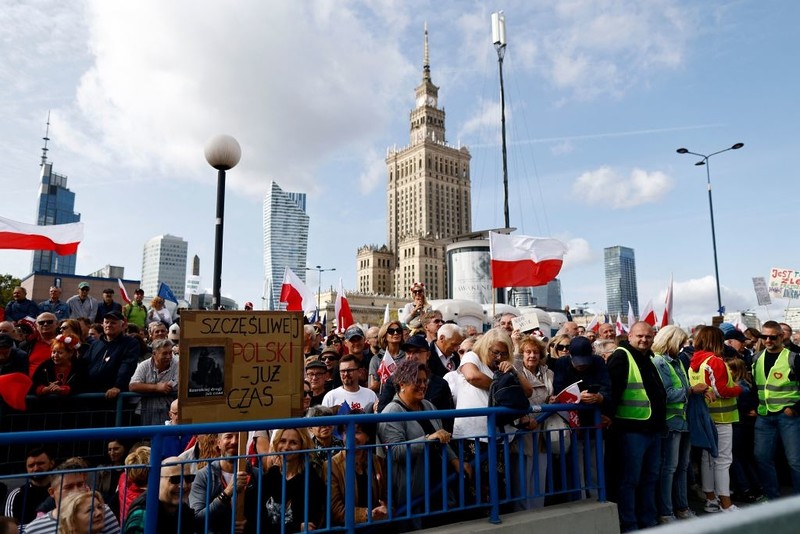 Sondaż: Większość Polaków nie zamierza przekonywać bliskich do głosowania na konkretny komitet