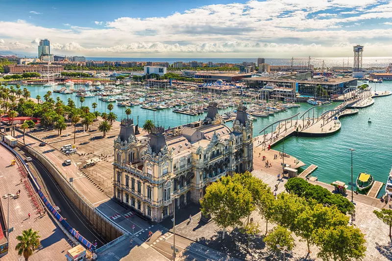 Cruise ships will no longer dock in Barcelona's central port
