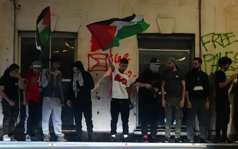 Waving Palestinian flag may be a criminal offence, Braverman tells police