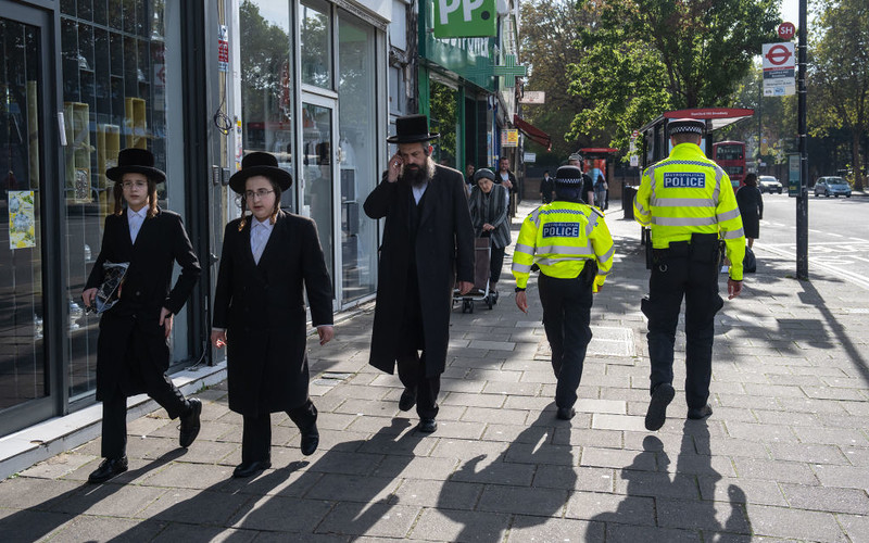 The UK government will secure synagogues and Jewish schools in the country