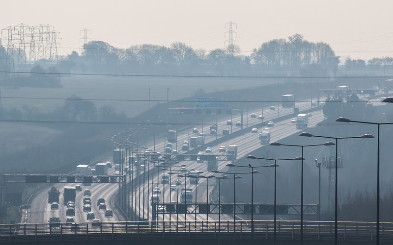 Installing suction technology in roads 'could help clean up Britain's dirty air'