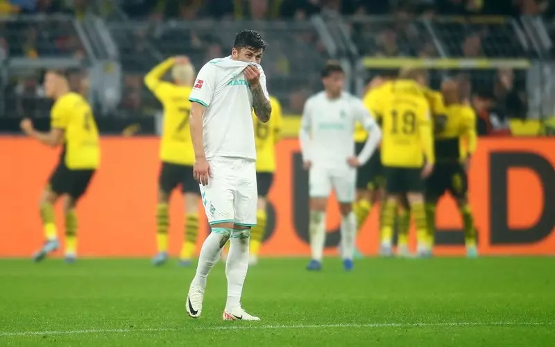 Porażka drużyny Kownackiego, nowy lider z Dortmundu