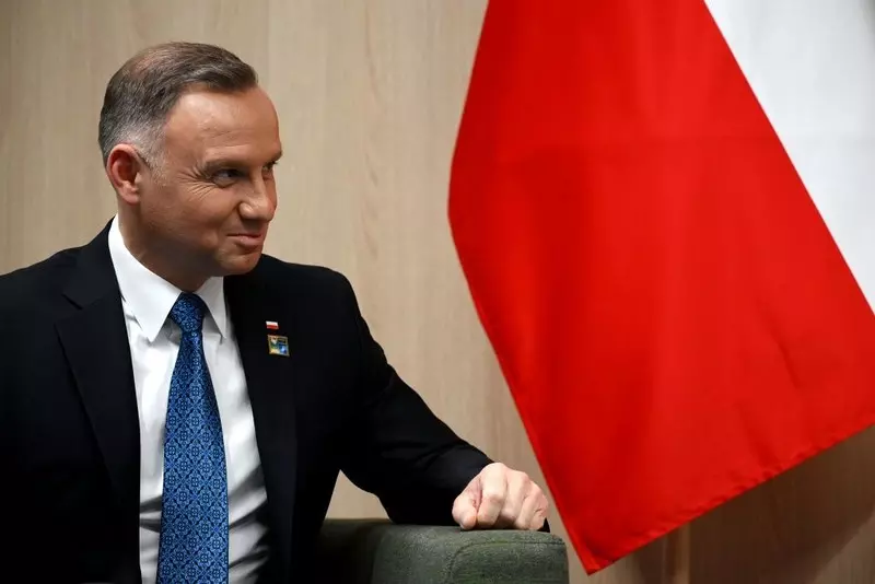 Ponad połowa Polaków chce, by misja tworzenia rządu została powierzona opozycji