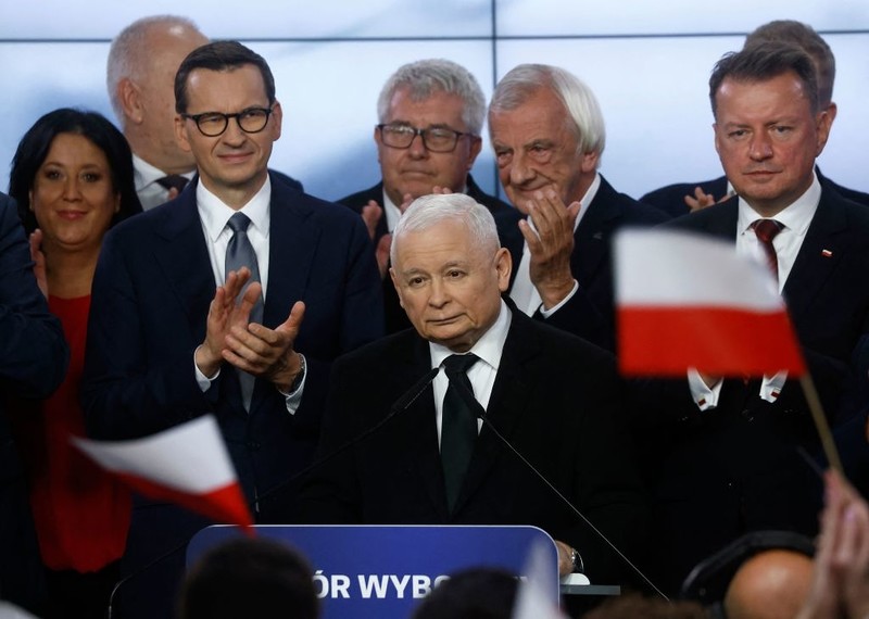 Majority of Poles think Jaroslaw Kaczynski should retire