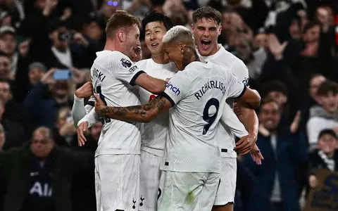 Tottenham defended leadership position