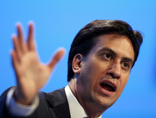 Ed Miliband sets out Labour's minimum wage plans