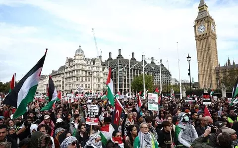 London: Arrests during a pro-Palestinian demonstration attended by 70,000 people