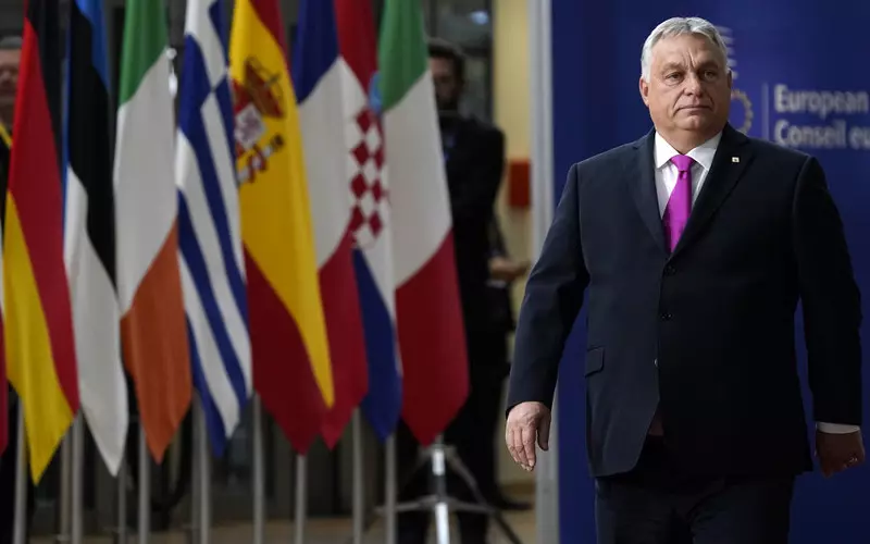 Sondaż: Coraz więcej Węgrów obwinia rząd Orbana za wysokie ceny energii