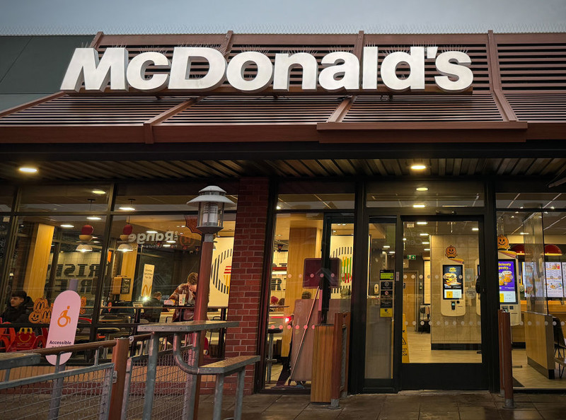 Man arrested after rodents released in Birmingham McDonald’s in Gaza protest