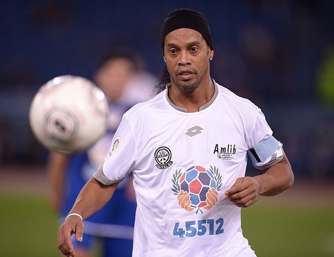 Liga hiszpańska: Ronaldinho ambasadorem Barcelony