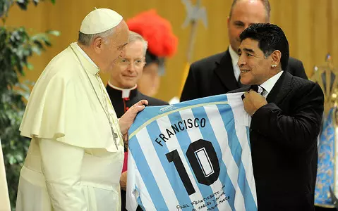 Pope Francis: "Between Maradona or Messi, I choose Pelè"