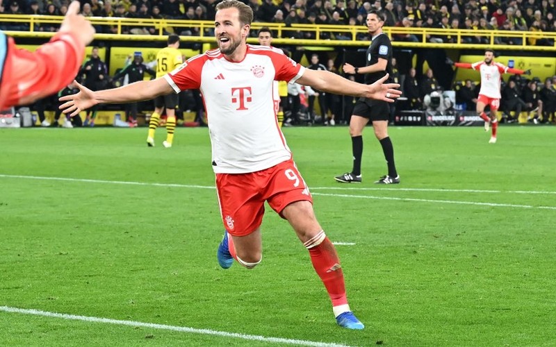 Bayern's sure victory in Dortmund, Bayer still the leader
