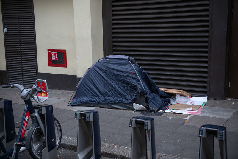 Suella Braverman announces a war against tents where homeless people sleep