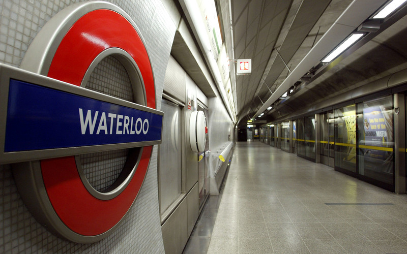 Google Street View will soon also be available in London Underground stations