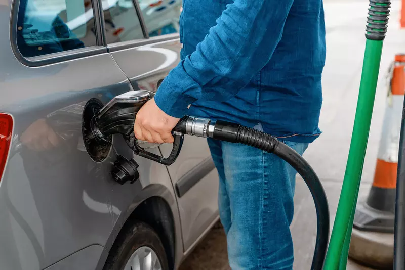 Gwałtowny wzrost liczby kradzieży paliwa ze stacji benzynowych w UK 