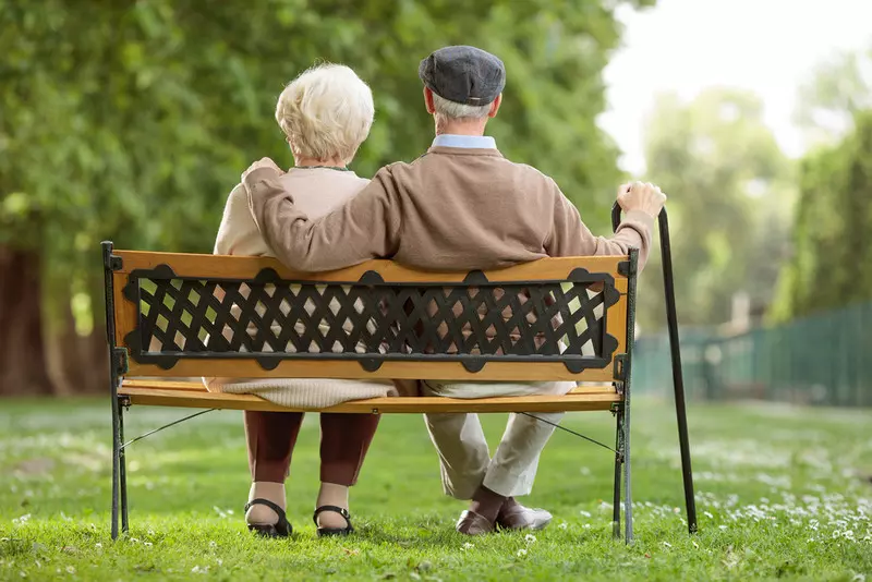 Naczelny lekarz Anglii: UK czeka kryzys związany ze starzeniem się społeczeństwa