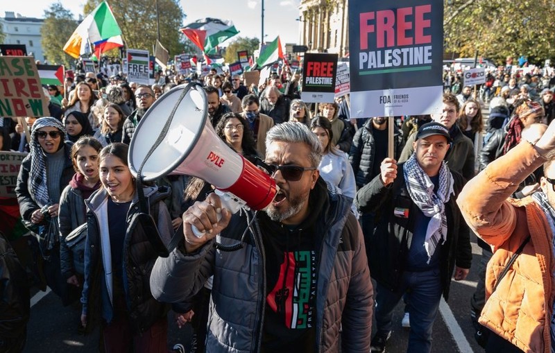 London: 126 people arrested in connection with pro-Palestinian march and counter-protests