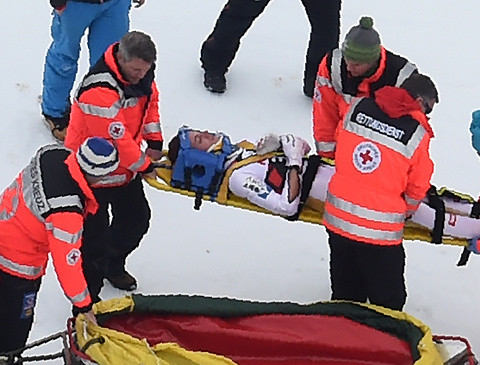 Austrian ski jumper Schlierenzauer out with knee injury