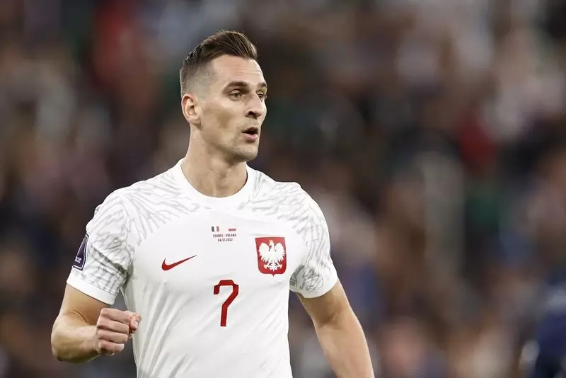 Coach Probierz: "Nobody is closing the door on Milik for the national team".