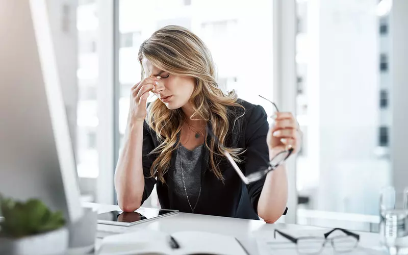 Survey: 26 percent Poles experience symptoms of burnout