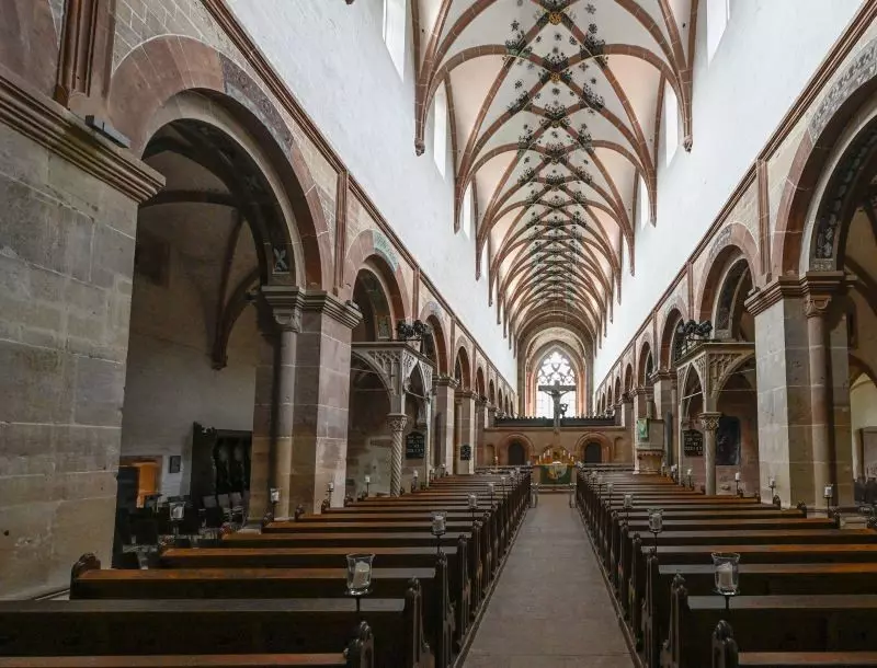 Niemieckie społeczeństwo odchodzi od religii. Chrześcijanie stanowią zaledwie jego połowę