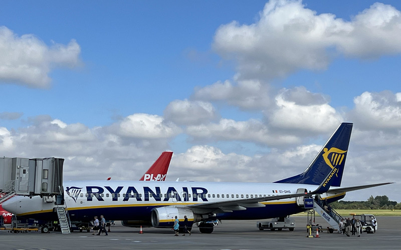 UFO na lotnisku Stansted? Pilot Ryanaira zgłosił sprawę na policję
