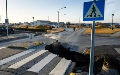 Iceland is waiting for volcano to erupt. State of emergency continues