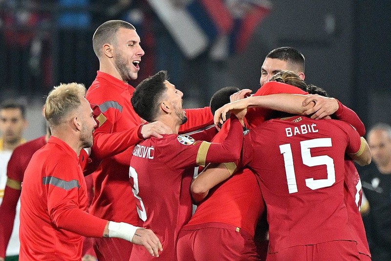 Eliminacje do Euro 2024: Awans Serbii, rekord Lukaku