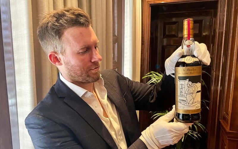 Butelka szkockiej whisky została sprzedana za 2,1 miliona funtów