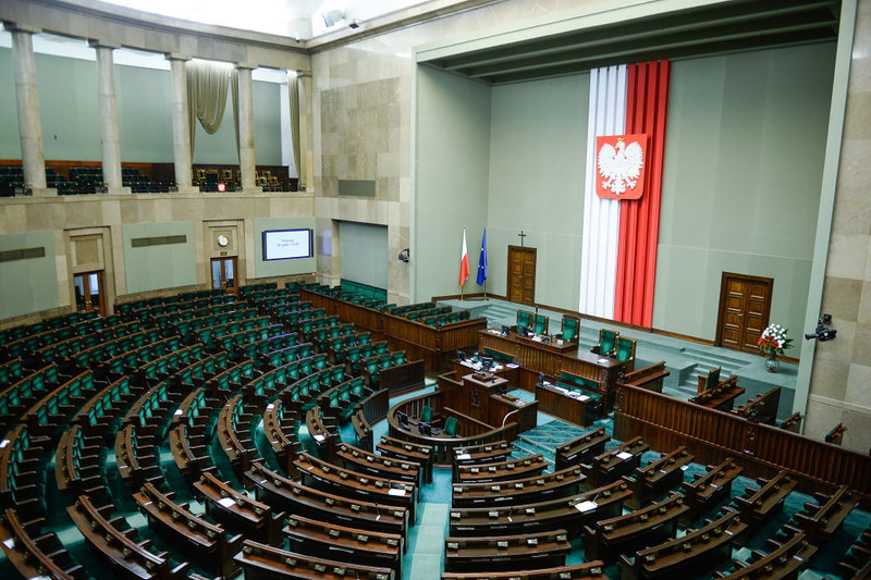 Sondaż: 55,7 proc. Polaków uważa, że PiS powinno mieć wicemarszałków w Sejmie i Senacie